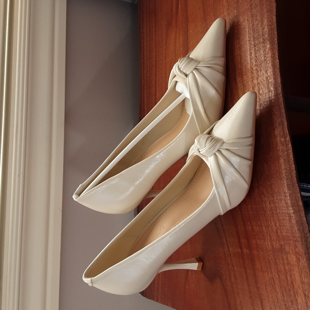 Zelaprox New Pointed Toe Heels Pumps White Ivory Size 6